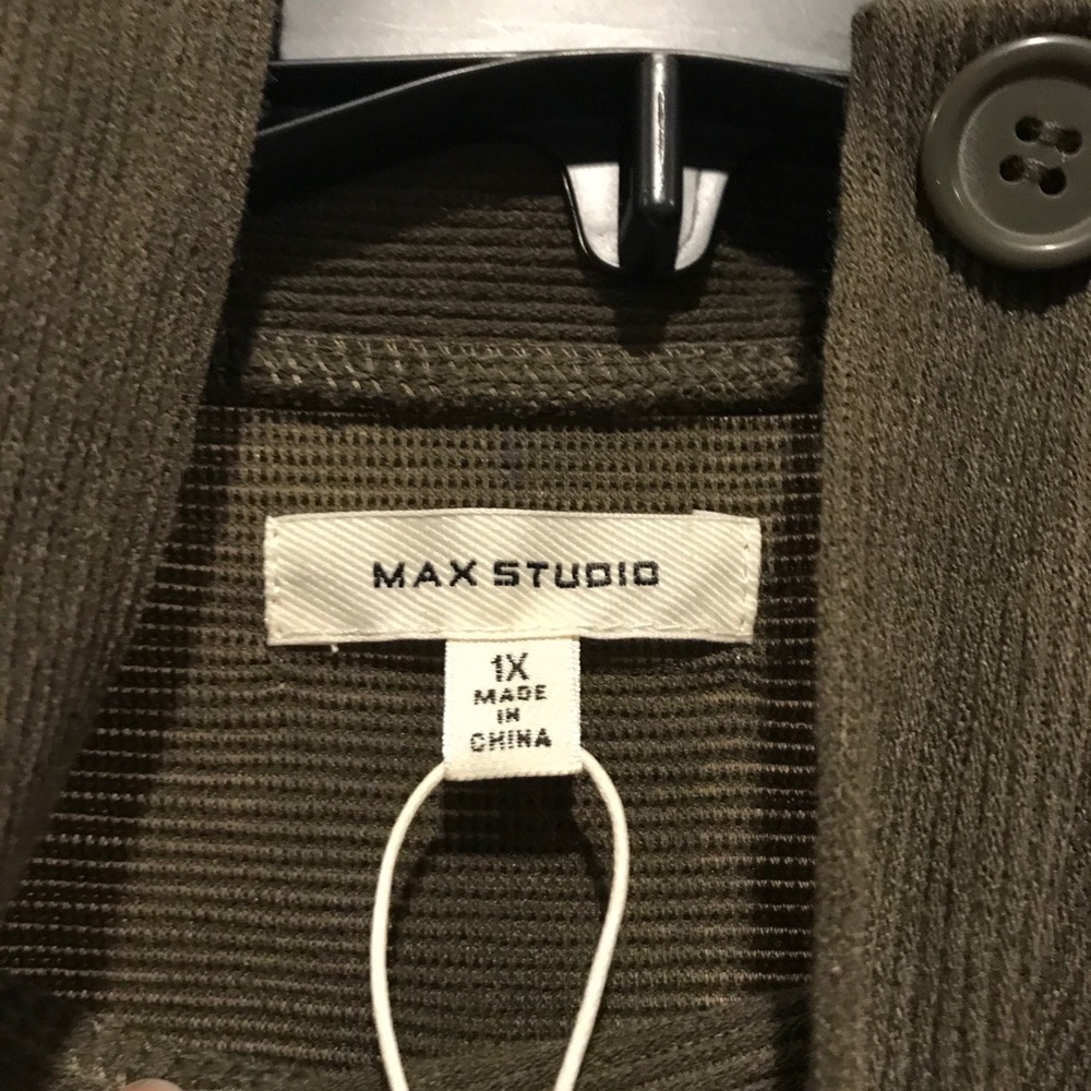 Max Studio Top - Picture 3 of 7
